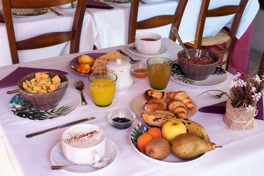 Le Pigeonnier Du Perron Hotel Availles-en-Chatellerault Servis gambar