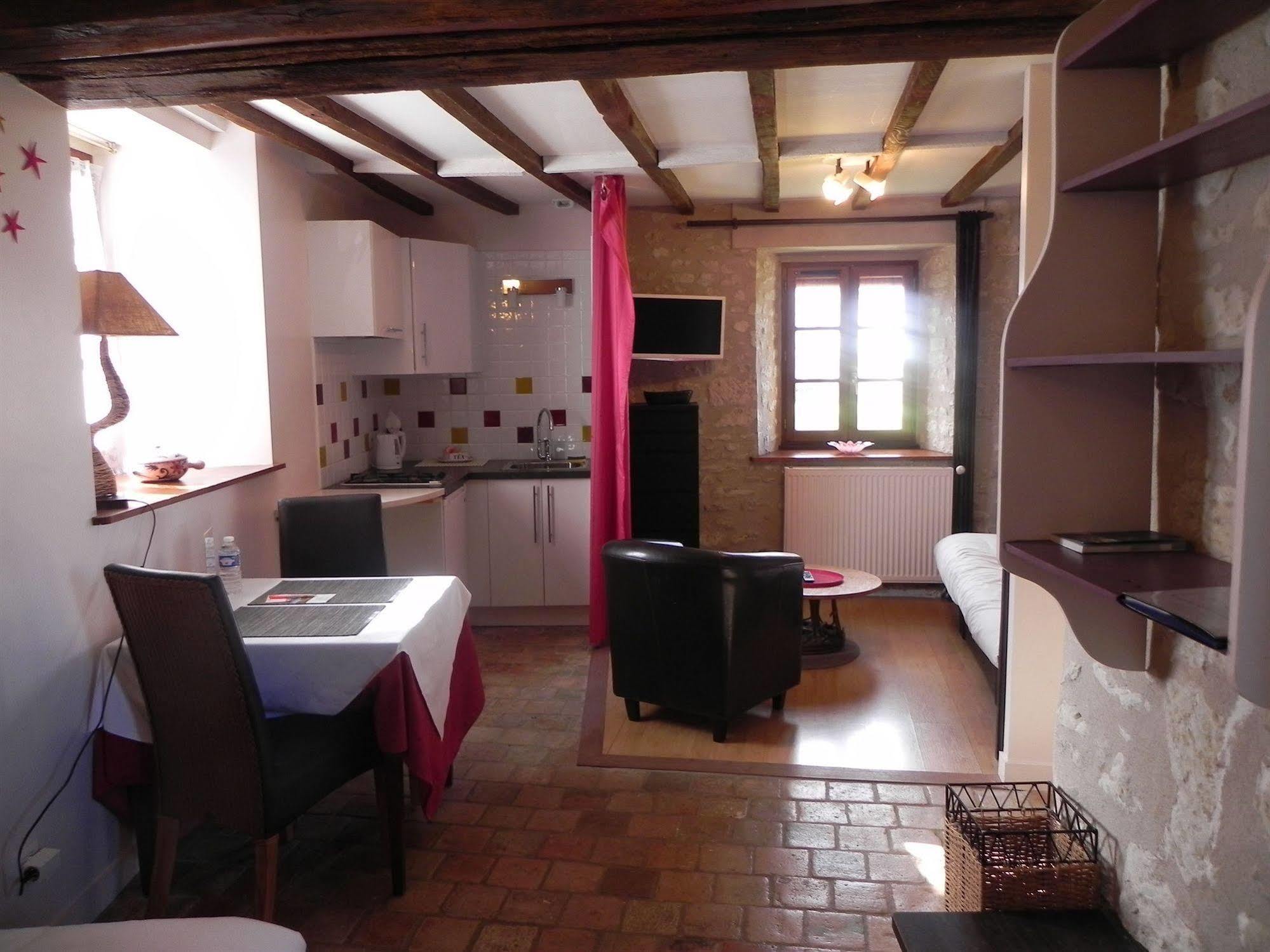 Le Pigeonnier Du Perron Hotel Availles-en-Chatellerault Luaran gambar