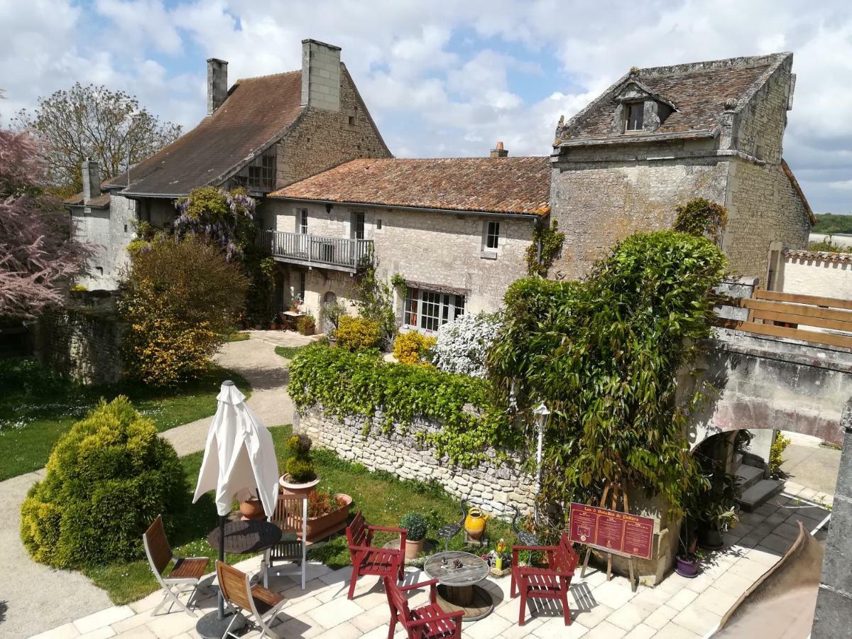Le Pigeonnier Du Perron Hotel Availles-en-Chatellerault Luaran gambar